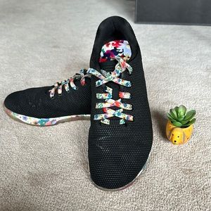 Black and floral NoBulls